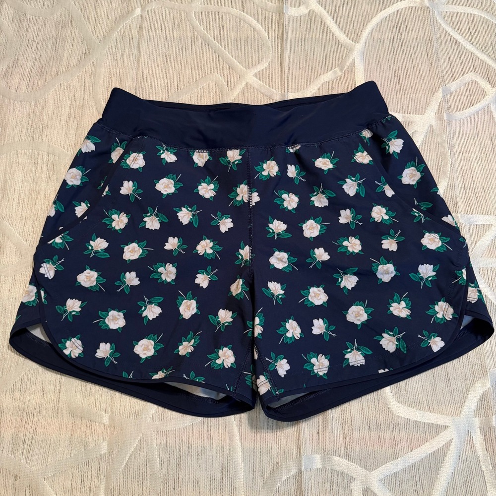 Draper James Lands End Magnolia Floral Navy Active Shorts Womens 8 Pockets